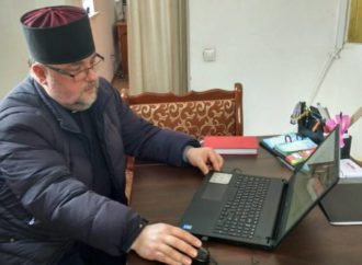 Отець Володимир Климюк: «У нашій церкві є можливість читати молитву з мобільного телефону. І це позитивно»