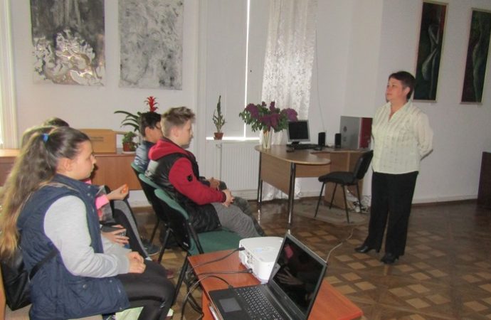 У Винниках відбувся кінолекторій до Дня пам’яті Чорнобиля