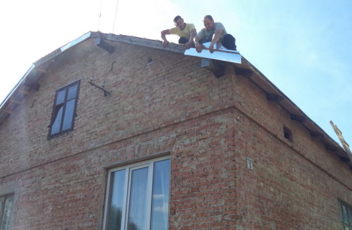 Винниківські комунальні будинки ремонтують