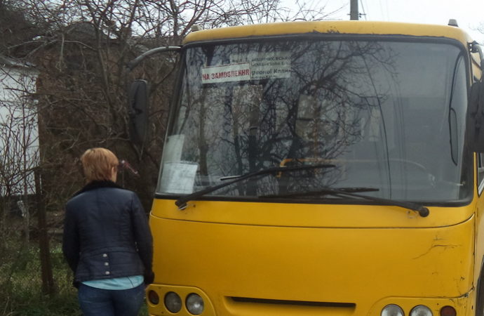 У Винниках водій маршрутки 5-А брутально вигнав із автобуса дитину