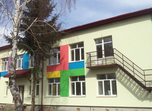 У Винниках завершують спорудження дитячого садочку