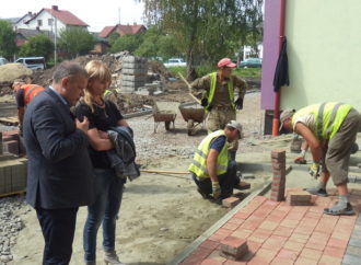 У Винниках завершується будівництво першої черги дитячого садочку