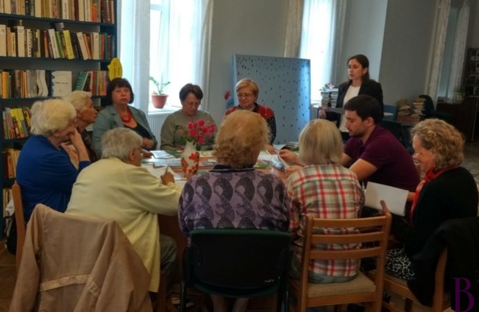 На засіданні читацького клубу «55+» винниківчани дізналися про фахову безкоштовну правову допомогу