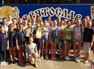 Народний ансамбль танцю «Святослав» відзначили І-им місцем на Всеукраїнському конкурсі «Ритми Прикарпаття»