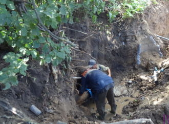 У Винниках встановлюють нові протипожежні гідранти