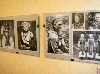 На фестивалі дизайну вишиванки представлять святкове обрядове вбрання українців, зокрема з фонду музею Винник