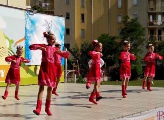 Ансамблі танцю Народного дому везуть до Винник із Болгарії два дипломи за ІІ місце