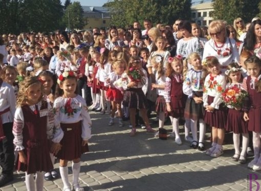 У школах Винник розпочнуть навчання 3 вересня. Традиційних святкових лінійок не буде!