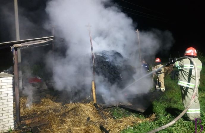 Винниківські вогнеборці 5 і 6 вересня гасили дві пожежі у Верхній Білці