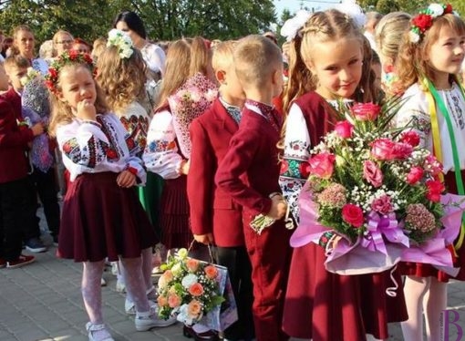 В яких винниківських школах діти ходять у формах