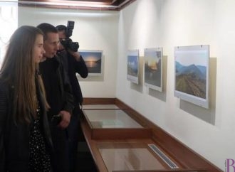 Винниківчанин Богдан Тихолоз представив фотопроект  «Світло на павутинці. Те, що мене тримає»