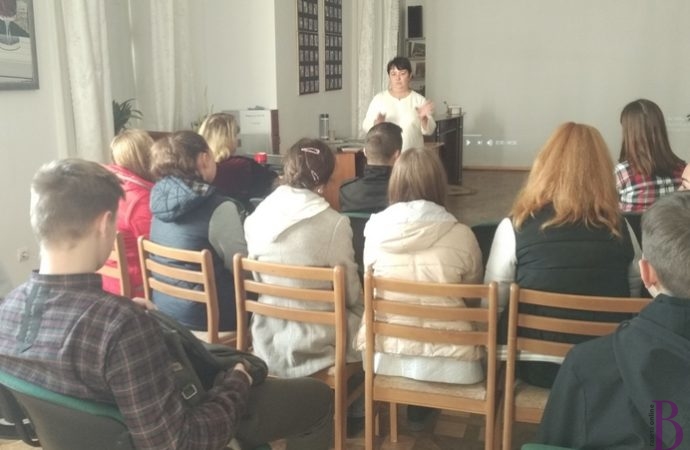 Учні «Берегині» переглянули фільм про УГА