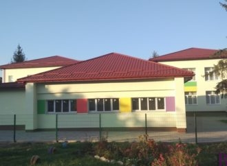 Щоб відкрити ще чотири групи в новому корпусі дитсадка, бракує 13 педагогів. Потрібні вихователі!