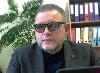 Міський голова Винник Володимир Квурт вітає винниківчан із Новим роком і Різдвом Христовим