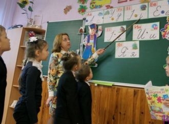 У школах Винник ввели посади охоронників