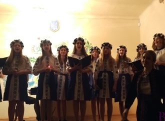 Ансамбль «Вишиванка» запросив винниківчан на різдвяну концертну програму «З нами Бог»