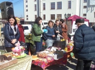 На ярмарку у Винниках зібрали 108 тисяч для онкохворої чотирирічної Вікторії Яреми (Номер рахунку)