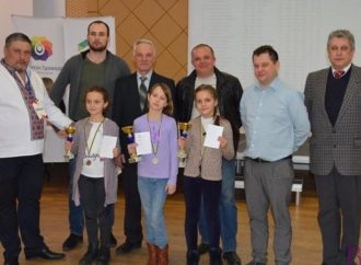 Дарина Єдинак перемогла в двох шахових баталіях пам’яті новітніх Героїв України