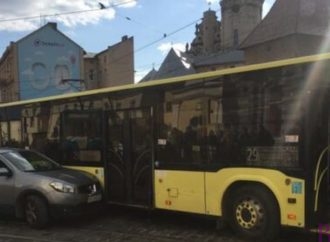Маршрутка №29 потрапила в ДТП