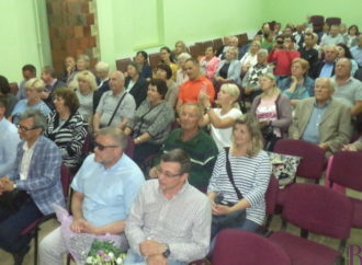 У Народному домі Винник відбулася зустріч відомих людей з громадою