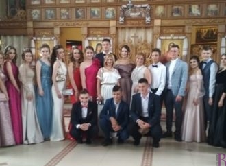 У Винниках один учень отримав 200 балів на ЗНО, а п’ятеро випускників нагороджено медалями