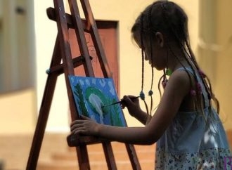 Юних художників Винник запрошують до участі в конкурсі «Наша казкова країна»