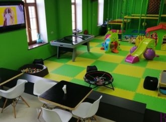 У Винниках відкрили дитячий розважальний центр «Джуманджи»