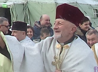 Винниківська міська рада вітає з днем народження пароха храму Воскресіння Господнього о.Петра ПАНЬКІВА!