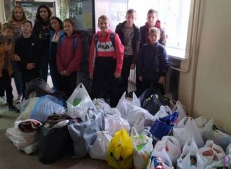Учні СЗШ № 29 зібрали допомогу для тварин із притулку «Милосердя»
