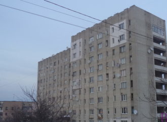 На дитячому майданчику у Винниках виявлено мертве тіло чоловіка
