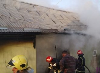 Винниківські пожежники врятували від вогню майно мешканців села Журавники