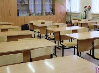 На тимчасові канікули пішли учні СЗШ № 47, 29, а завтра навчання призупинить і ЗОШ «Берегиня»