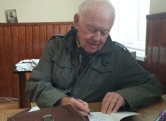 Многая літ: українсько-польський поет Іван Врецьона, який родом із Винник, святкує 90-річний ювілей