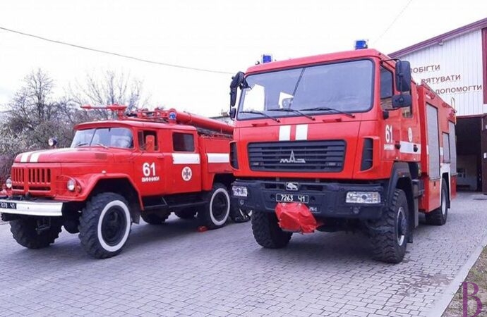 Рятувальники 61-ої ДРПЧ Винник двічі виїжджали на виклики на вул. Івана Франка