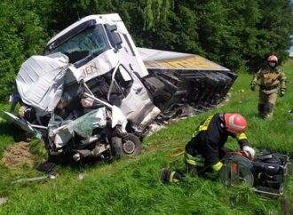 У Винниках під час ДТП загинув водій «Мерседеса» (фото)