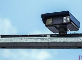 У центрі Винник інвалід намагався відібрати зброю у поліцейських і скандалив