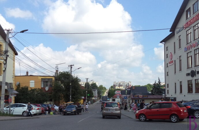 Під час жорсткого карантину продовольчі ринки будуть працювати