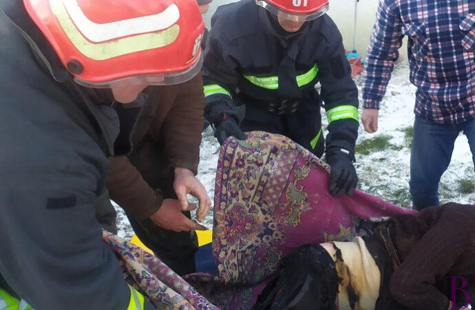 Винниківські пожежники врятували від смерті мешканця Чишок, який палив цигарки у ліжку й заснув