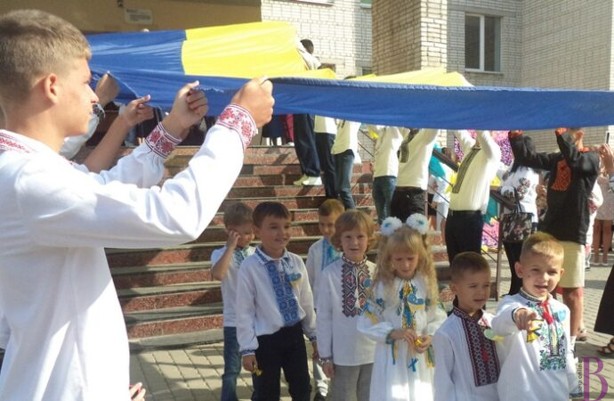 У СЗШ №29 відбулося свято Першого дзвіночка
