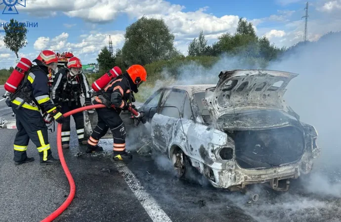 Неподалік міста Винники знову масштабна ДТП!