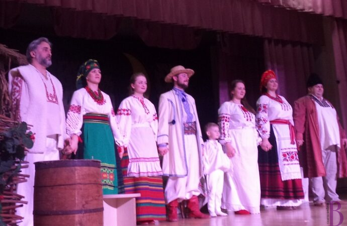 У Винниках відбувся показ вистави «Мати-наймичка»