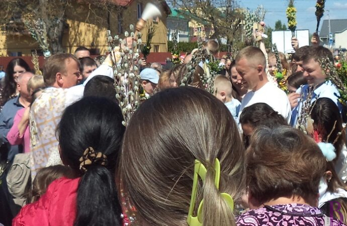 Великодні частунки від Винник для ЗСУ