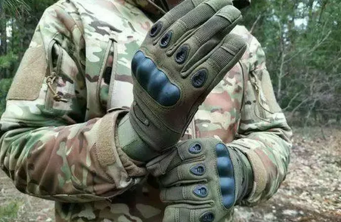 Вибір та особливості тактичних рукавичок для ефективних операцій