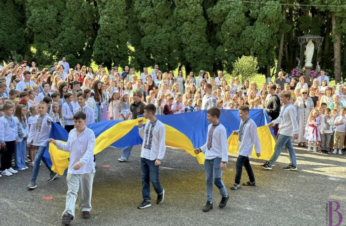 Винниківчан і гостей нашого міста запрошують на концертну програму «Героїчним Синам України»