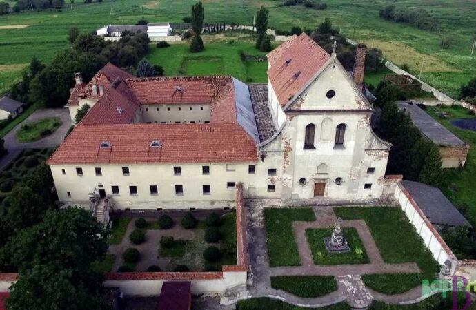 Подорож у часі: Замки Львівщини як живі уроки історії для школярів