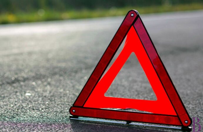 У Винниках автомобіль швидкої допомоги потрапив у ДТП